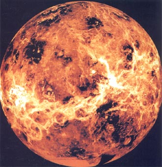 高溫高壓的金星表面（美國麥哲倫太空船所攝）